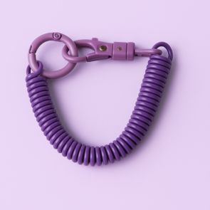 llavero tipo resorte morado
