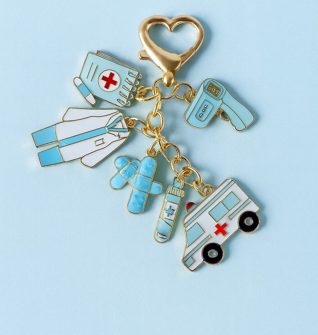 Llavero con dijes Salud Azul