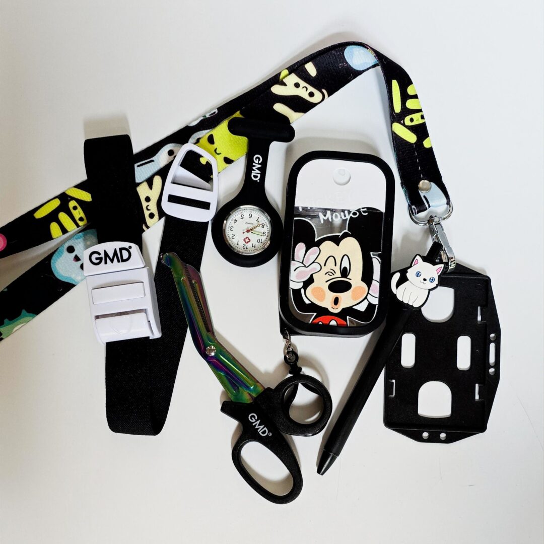 Kit accesorios Mickey para turnos en  clínicas y hospitales