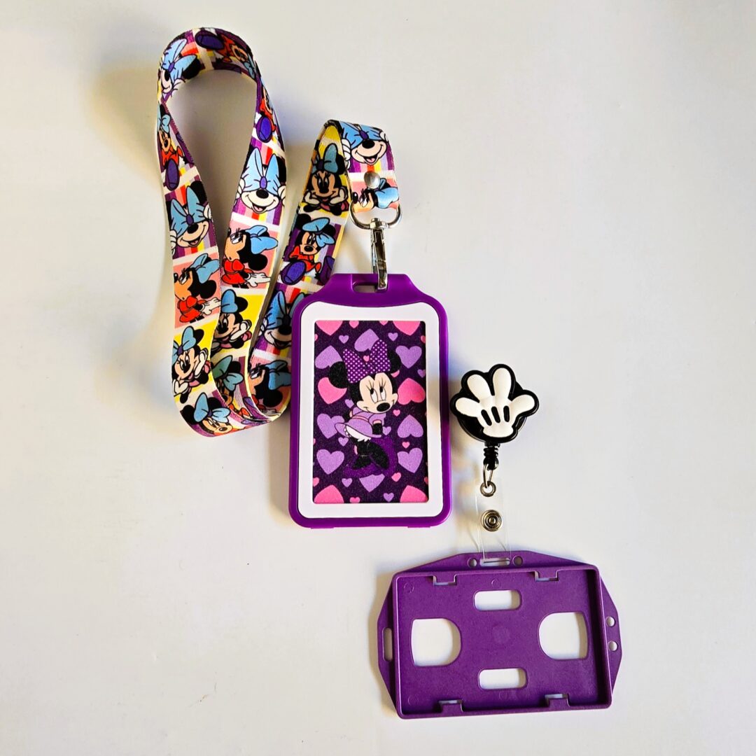 Kit Landyard + Yoyo + Escarapela Minnie Ref 023