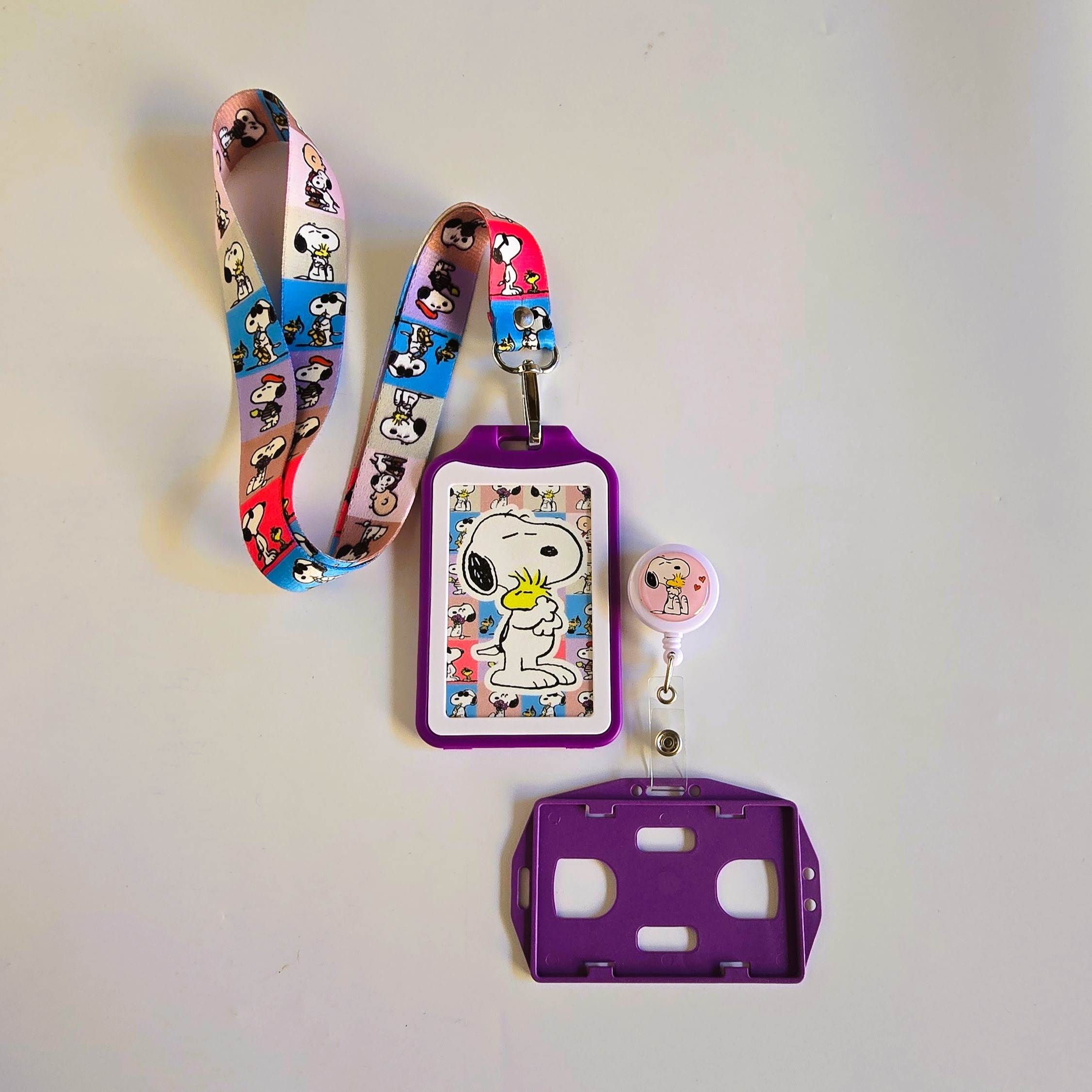 Kit Landyard + Yoyo + Escarapela Snoopy